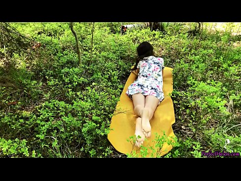❤️ 陌生人在Tinder上自慰我的阴部,并在树林里热情地做爱 ❤ Super sex